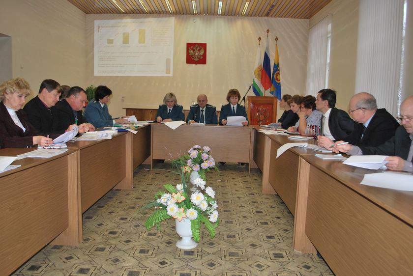 «Налоговый десант» в Омутнинске выявил серьезные недоработки в межведомственном взаимодействии.