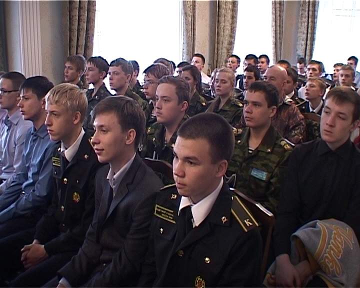 Встреча подрастающего поколения с ветеранами бронетанковых войск