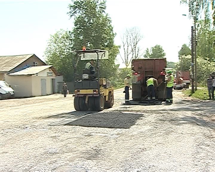 В Кирове выбирают приоритетные объекты в ремонте дорог на 2018 год.