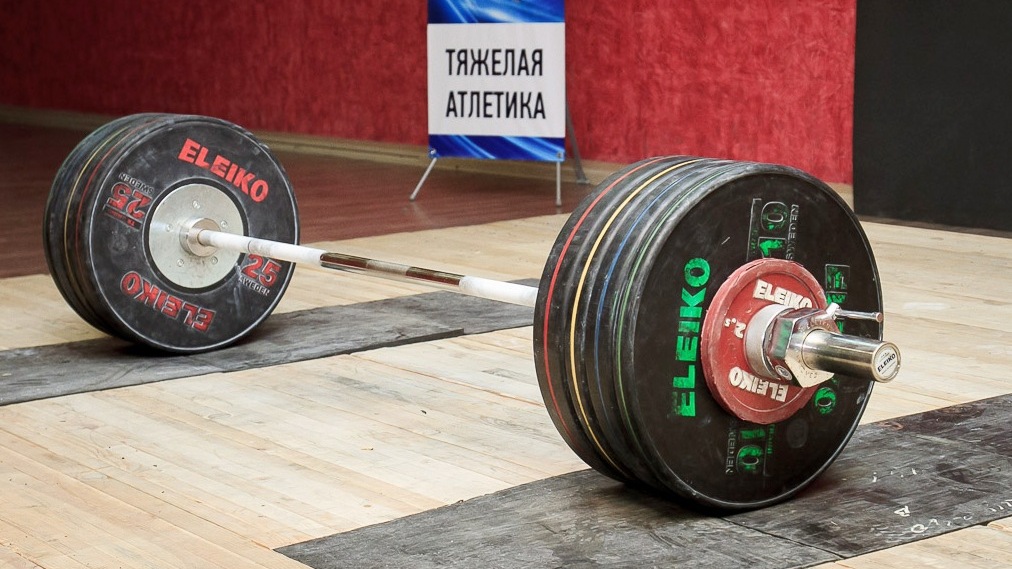 В Кирове прошёл чемпионат города по тяжёлой атлетике.