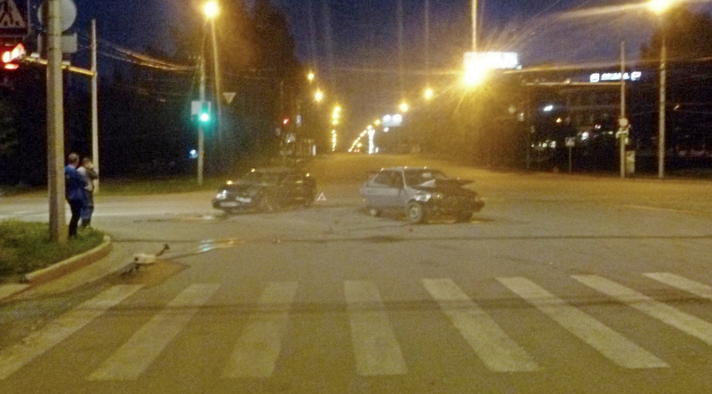 В ДТП на улице Воровского пострадали 4 человека, в том числе ребенок.