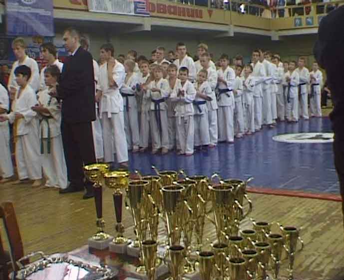 В Кирове прошло oткрытое первенство города по каратэ кёкусинкай