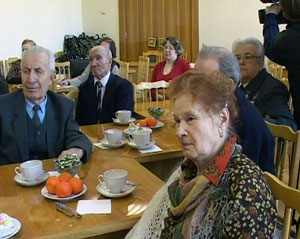 В горадминистрации областного центра чествовали почетных ветеранов кировской городской ветеранской организации