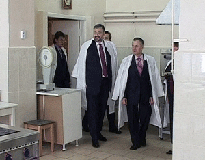 В детском доме номер один сегодня завтрак для малышей приготовили на обновленном пищеблоке