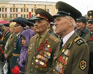 В праздновании Дня победы в Кирове приняли участие несколько десятков тысяч кировчан