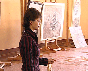 Оценить творчество выпускников Вятского художественного училища специально в Киров приехал народный художник России