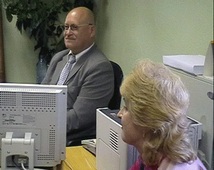 Руководство кировского регионального органа Росрегистрации провело прямую телефонную линию с жителями Советского района