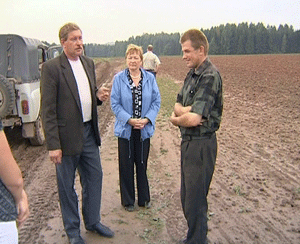 Гром и иолния на полях.