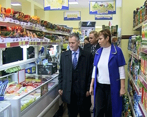 Губернатор Николай Шаклеин посетил кировские магазины