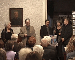 Подарок за победу в международном фестивале военно-патриотических фильмов -ветеранам