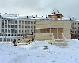 Подготовка Театральной площади к Новому Году