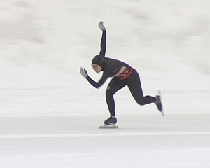 Первый день чемпионата области по конькобежному спорту