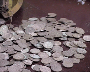 В одном из старых  домов города найден  клад