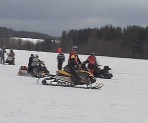 Соревнования  на снегоходах кировского отделения международной полицейской ассоциации