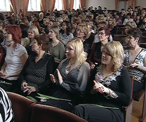 Праздник 8 марта у сотрудниц УВД Кировской области