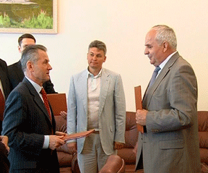 Подписание соглашения на строительство новых заводов в Кировской области