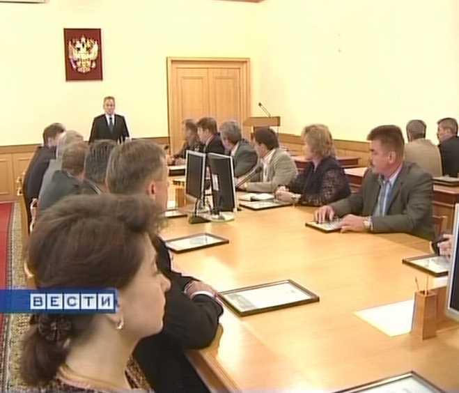 Николай Шаклеин встретился с участниками автоколонны, доставившей гуманитарный груз в Цхинвал