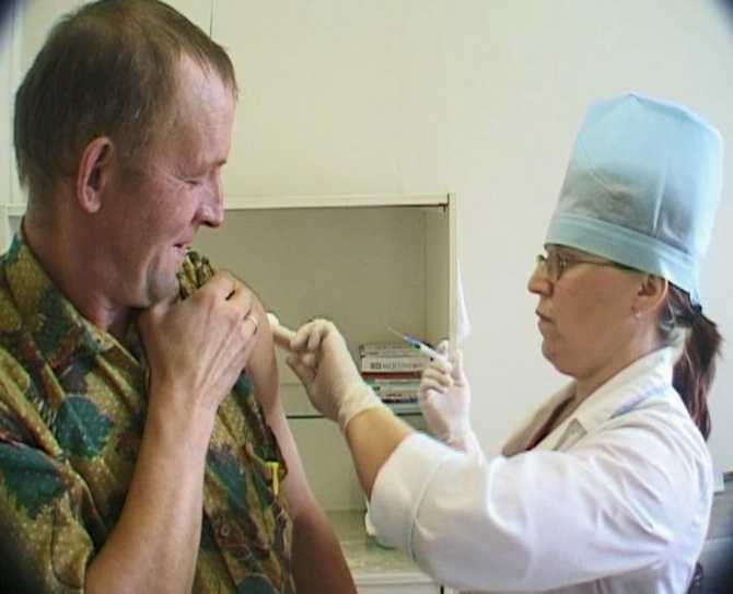 Вакцинация населения в Вятских Полянах