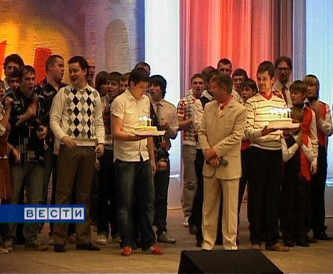 15 лет кировскому клубу КВН