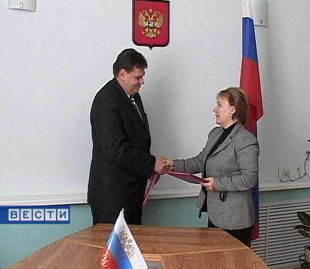 Татьяна Терехина подписала соглашение о взаимодействии с Советом муниципальных образований области