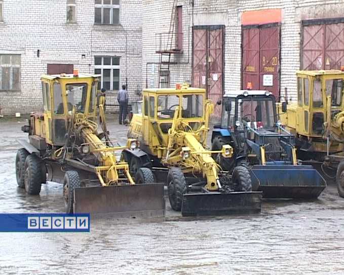 Спецтехника ждет снега