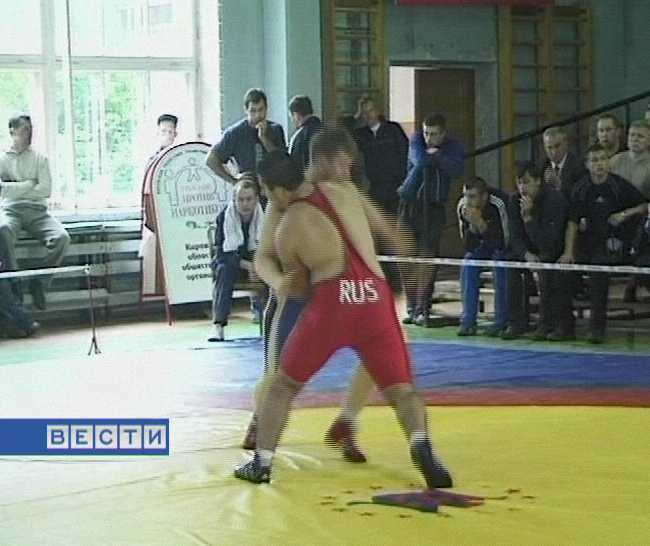 Кировская  школа греко-римской борьбы