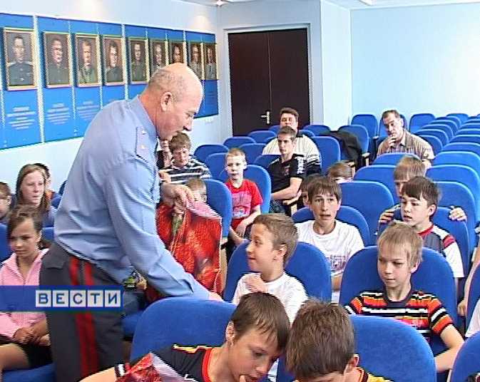 Подарки из рук генерала