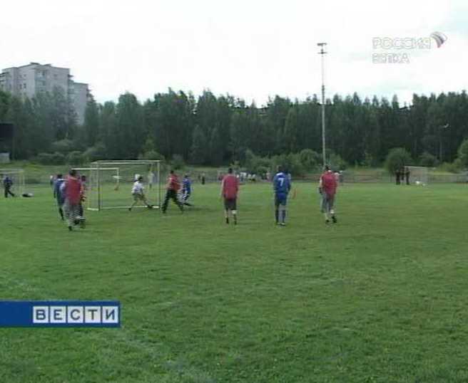 С огоньком на поле