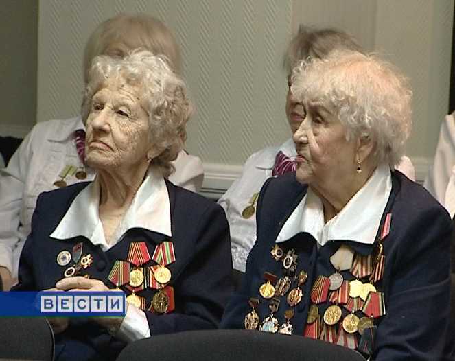 Фронтовые подруги