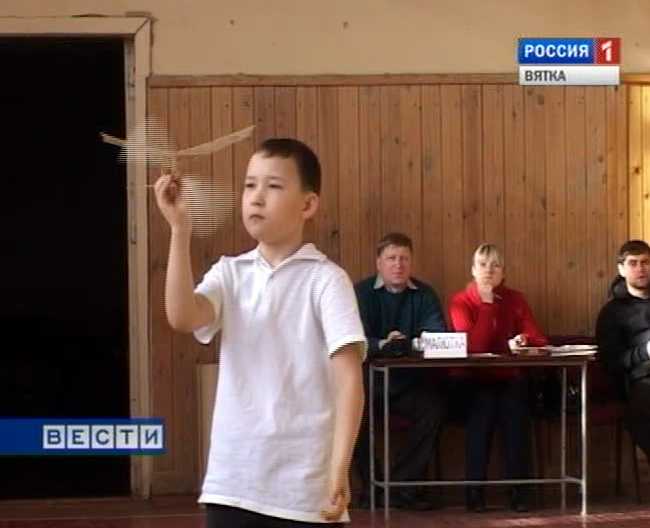 Юные авиаконструкторы