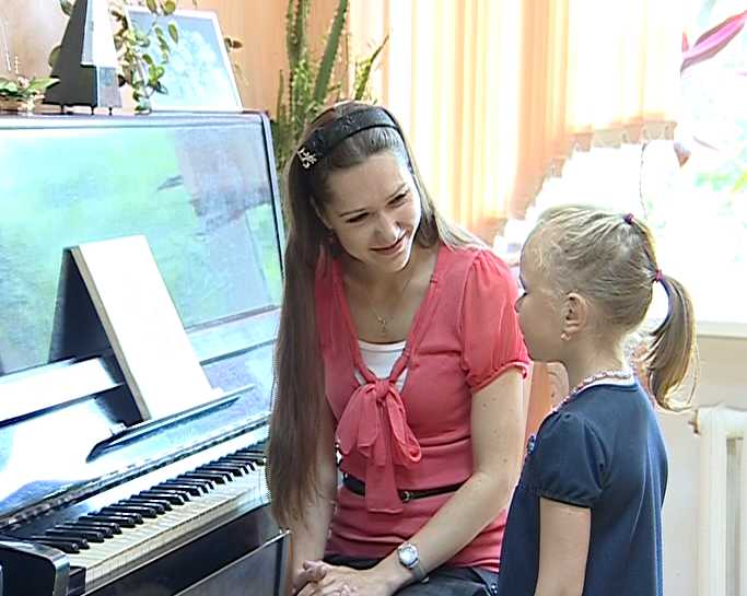 Учиться музыке