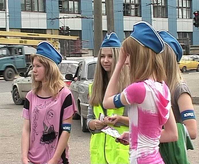 Совместная акция ГИБДД с учениками школы № 56 г. Кирова