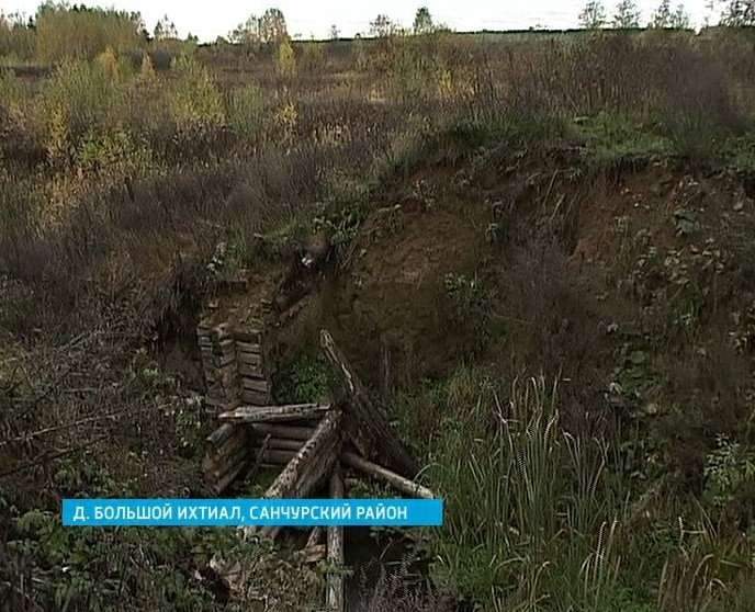 Пруд в деревне Большой Ихтиал
