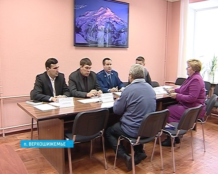 Владимир Климов провел прием граждан в Верхошижемском районе