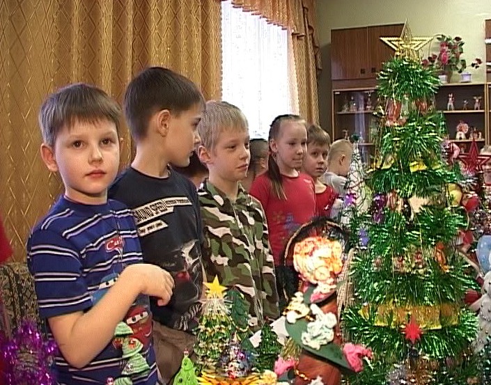 Новогодние ёлки своими руками