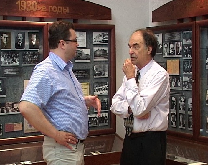 Лэрри Холмс об истории КГПИ в 1941-1952 годы