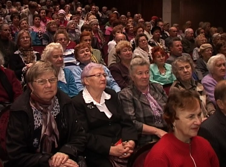 Праздник для пожилых людей