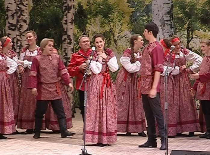 Фольклорный конкурс «Ладом по-вятски»