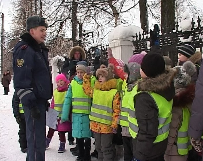 Практика ПДД у первоклашек