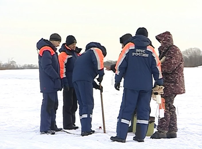 МЧС. Учения на льду