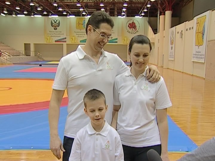 Крепкая семья - крепкая Россия