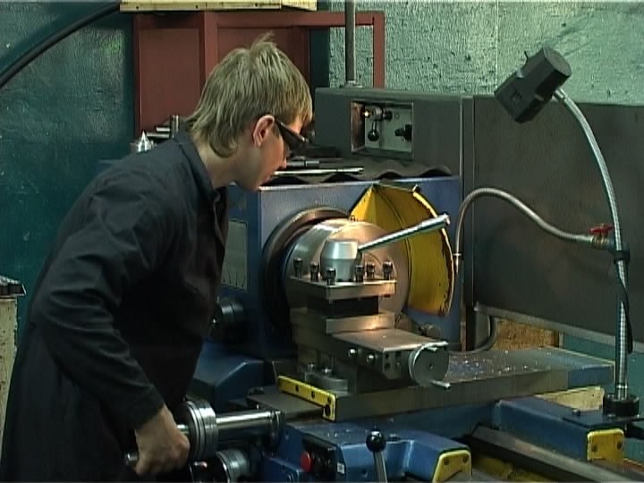 Человек труда на страницах газет