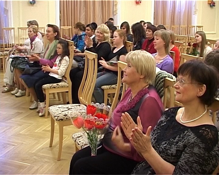 Новая книга Елены Наумовой