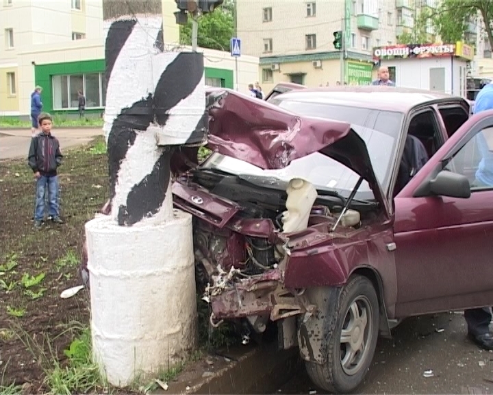 Авария на Хлыновской