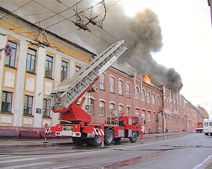 Брифинг по пожару ТЦ 