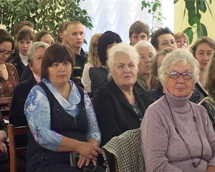 Вечер поэзии Леонида Хаустова в Герценке