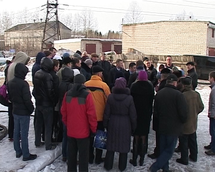 Депутат Госдумы Александр Хинштейн встретился с кировчанами, пострадавшими от деятельности недобросовестных застройщиков