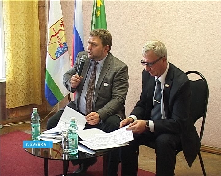 Никита Белых посетил ведущие производства Зуевского района