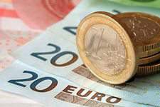 Евро и доллар вновь ушли в отрыв от рубля.