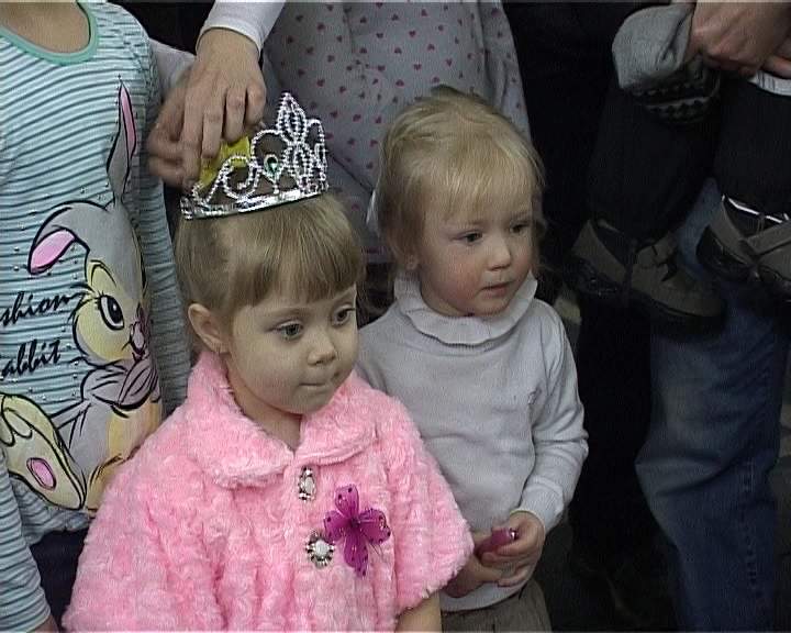 Елка МЧС на стадионе 